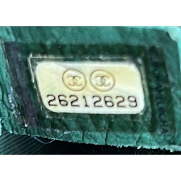 Chanel Boy Flap Bag Quilted Caviar Small Green - Picture 8 of 8